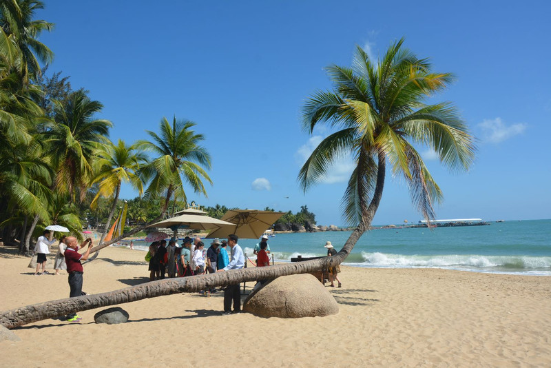 海南,蓝天下的小岛奇迹