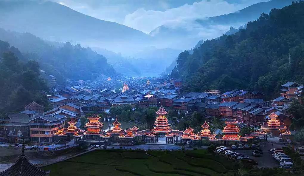 油纸伞下的贵州情韵